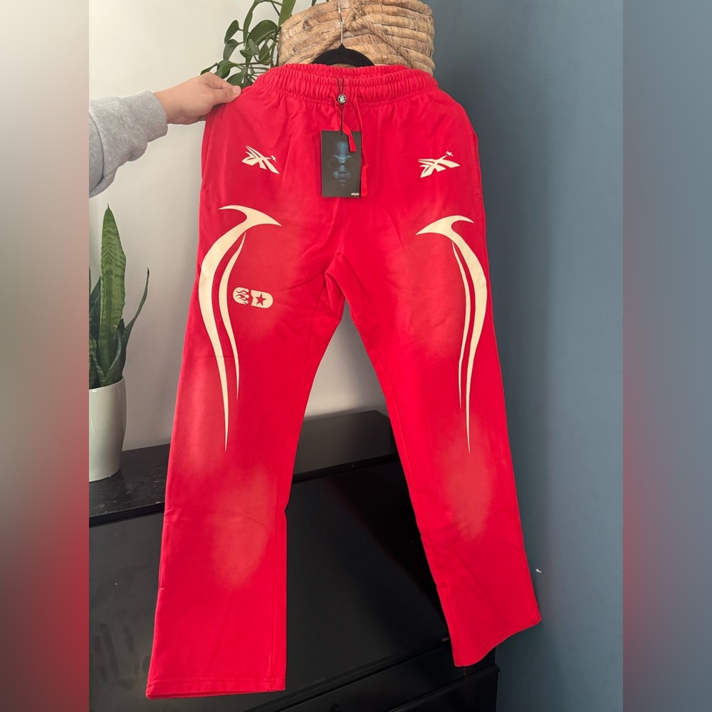 HELLSTAR Red Sweatpants XL NWT